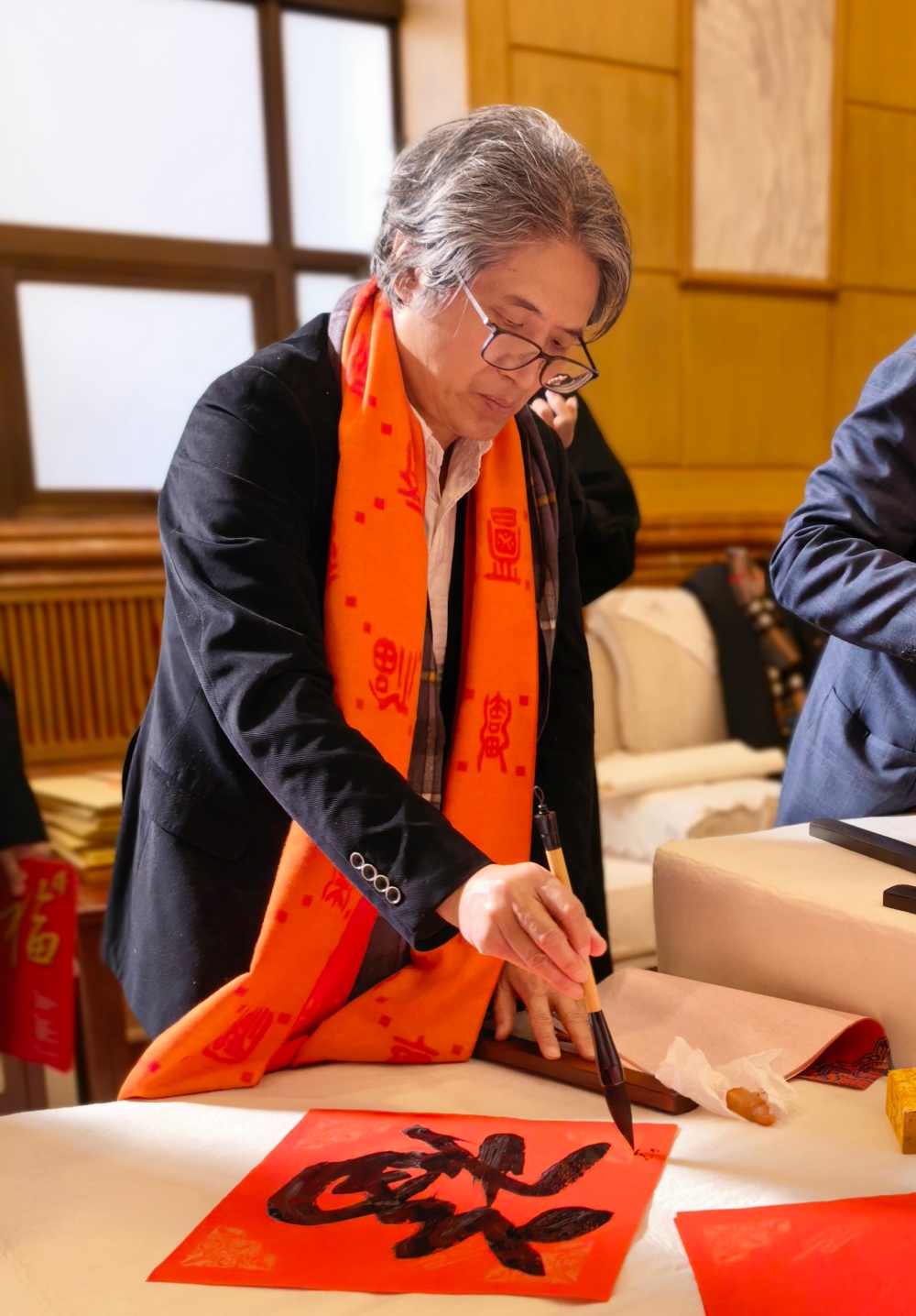 郑晓华现场书“福”